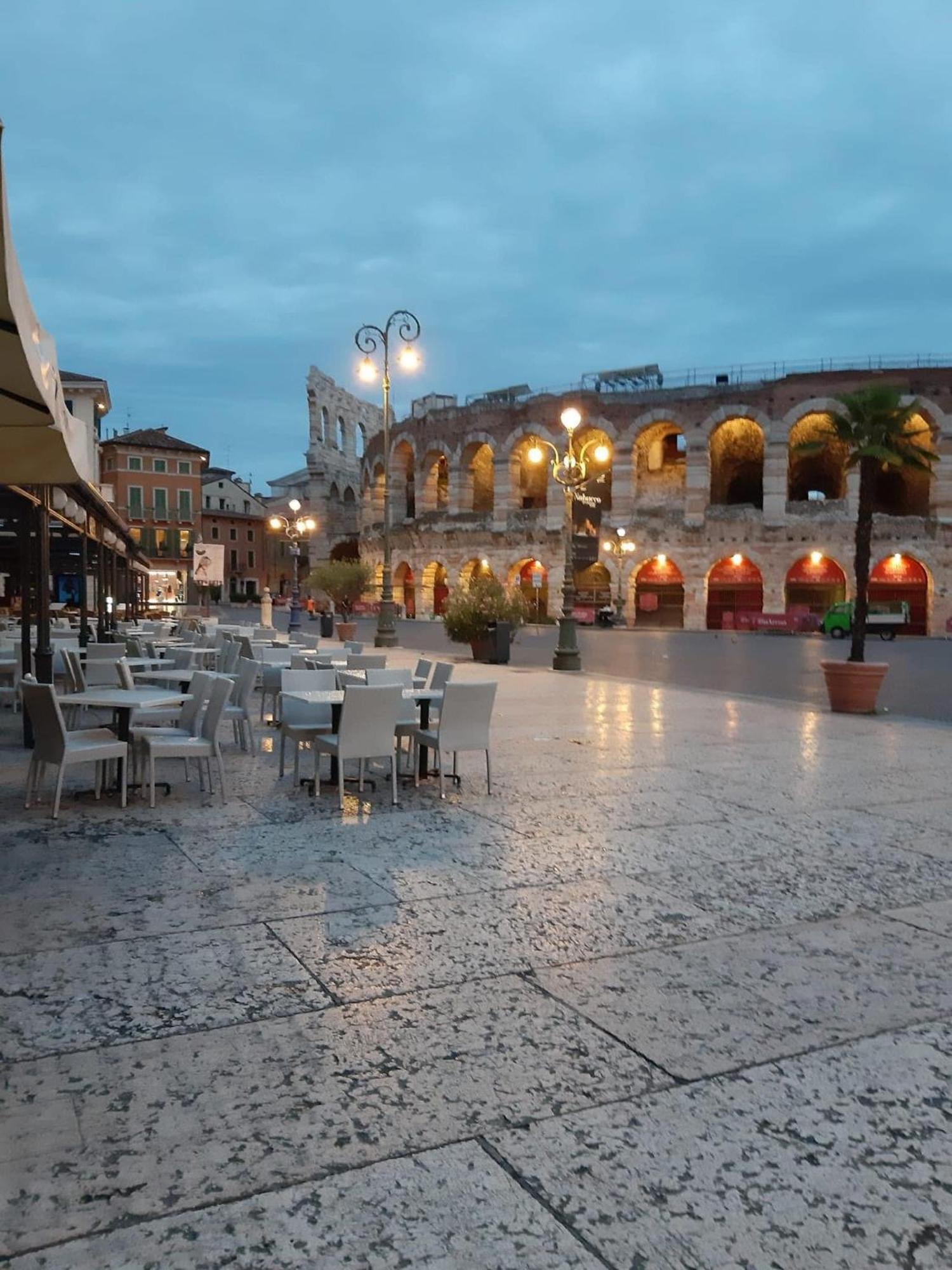 Casa Vacanza Elena Verona Exterior foto
